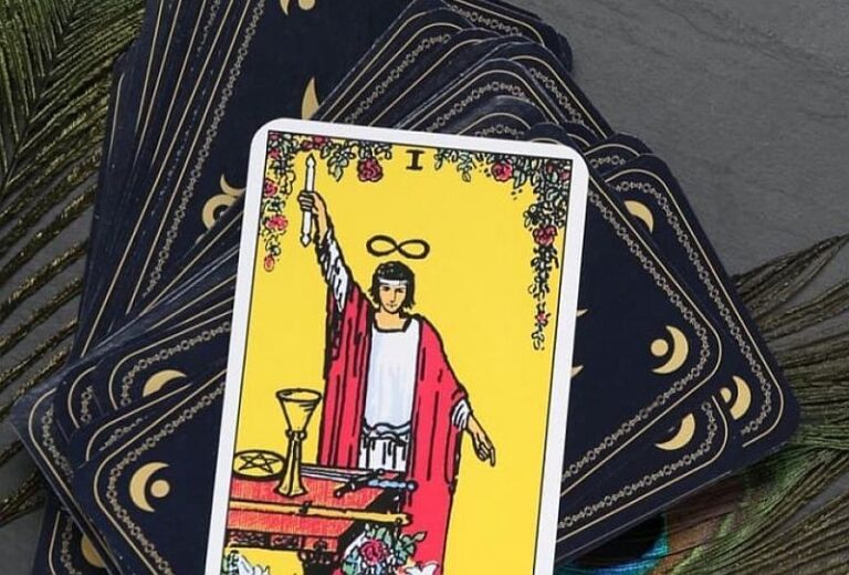 11 аркан Таро у сумісності